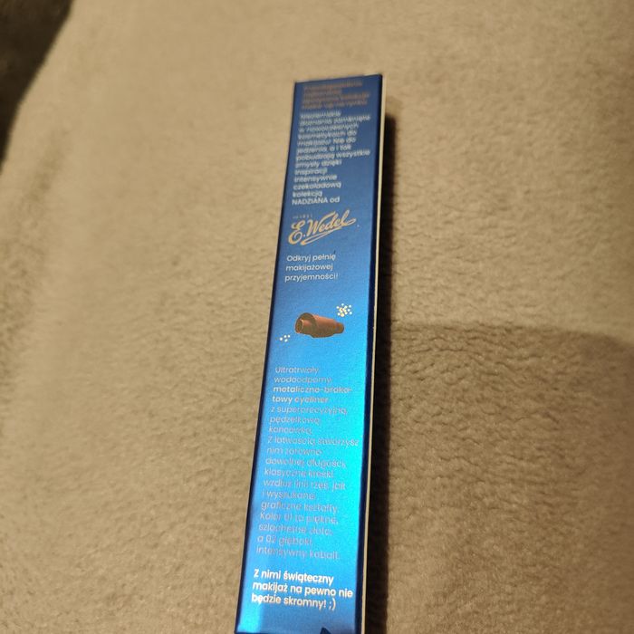 Nowy (nieotwierany) eyeliner