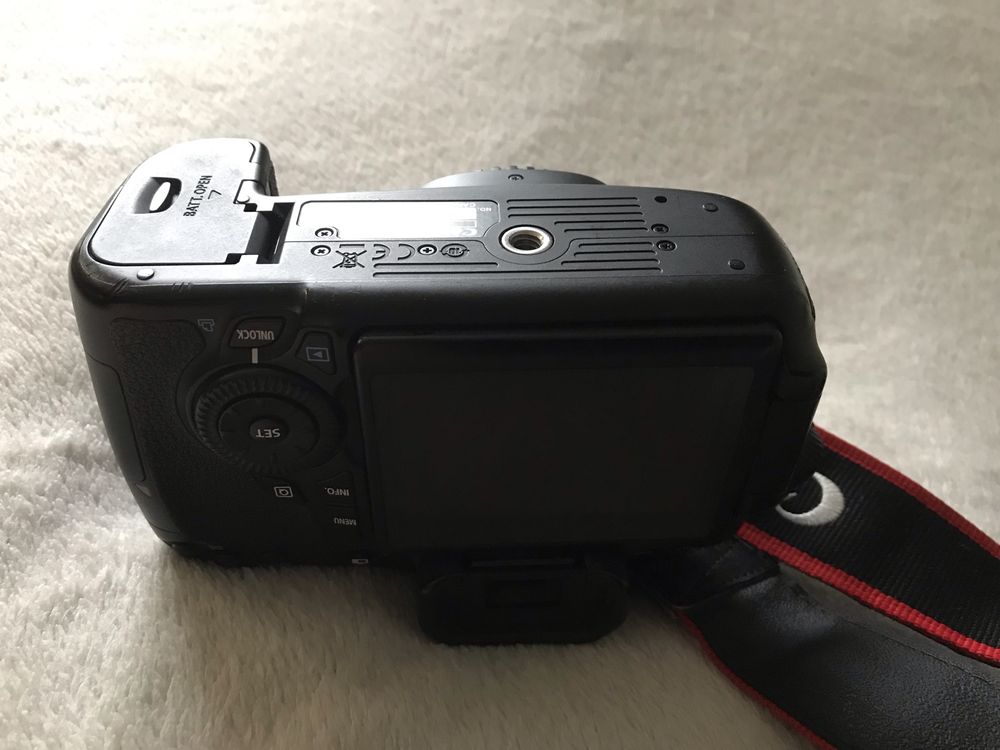 Canon EOS 60D + obiektyw Tamron 17-50 f 2.8 XR Di II SP
