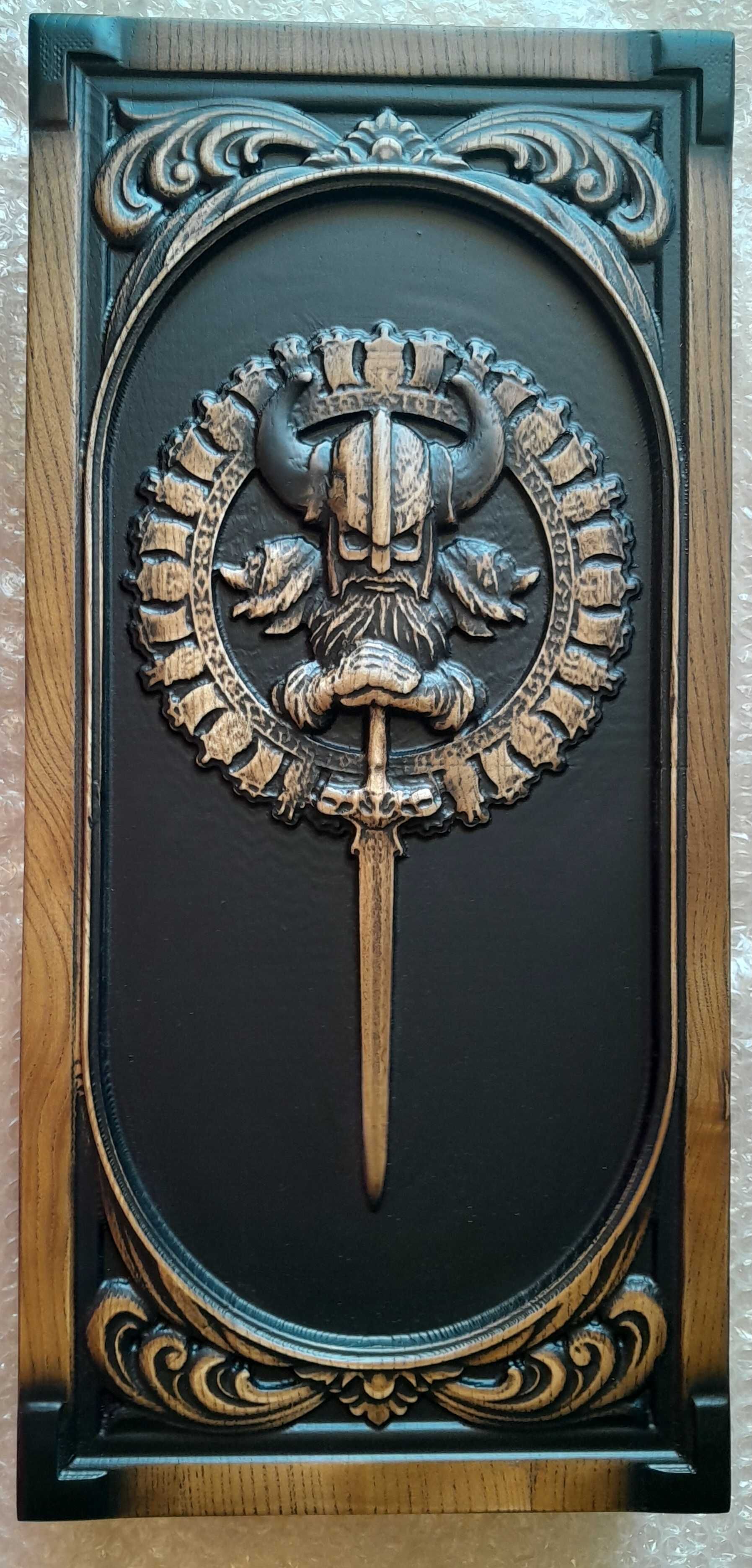 drewniany backgammon ze szkłem hartowanym