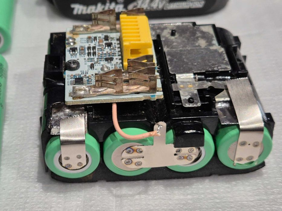 Akumulator wkład do  wymiany Makita 14,4V BL1415 1,3Ah - 2,5Ah