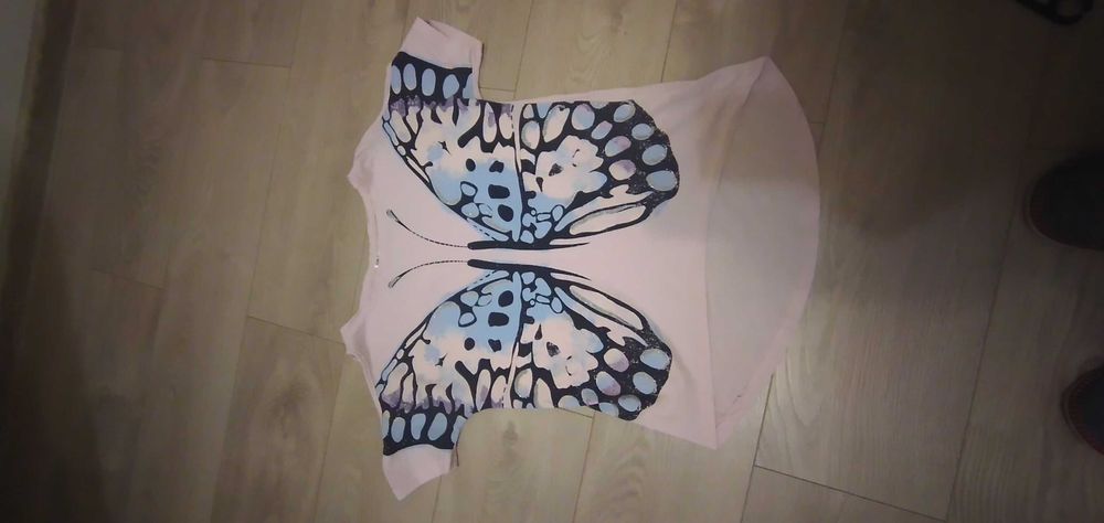 Koszulka 158 z motylem dziewczynka