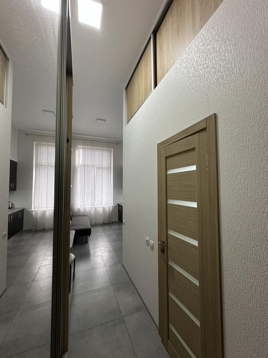 1 к. смарт кв.в шаговой (7 минут) от ст.м. 23 Авг. Новострой.-15999$