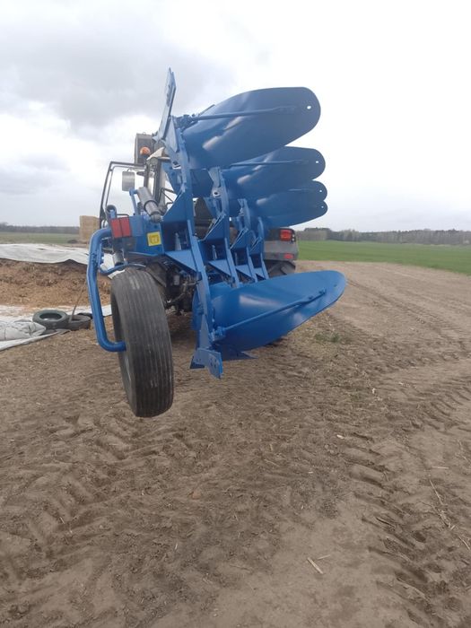 Pług obrotowy overum 4 skibowy