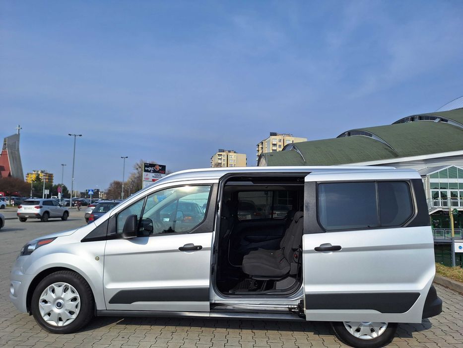 Do wynajęcia samochód 7 osobowy, auto na wynajem, minivan na wynajem