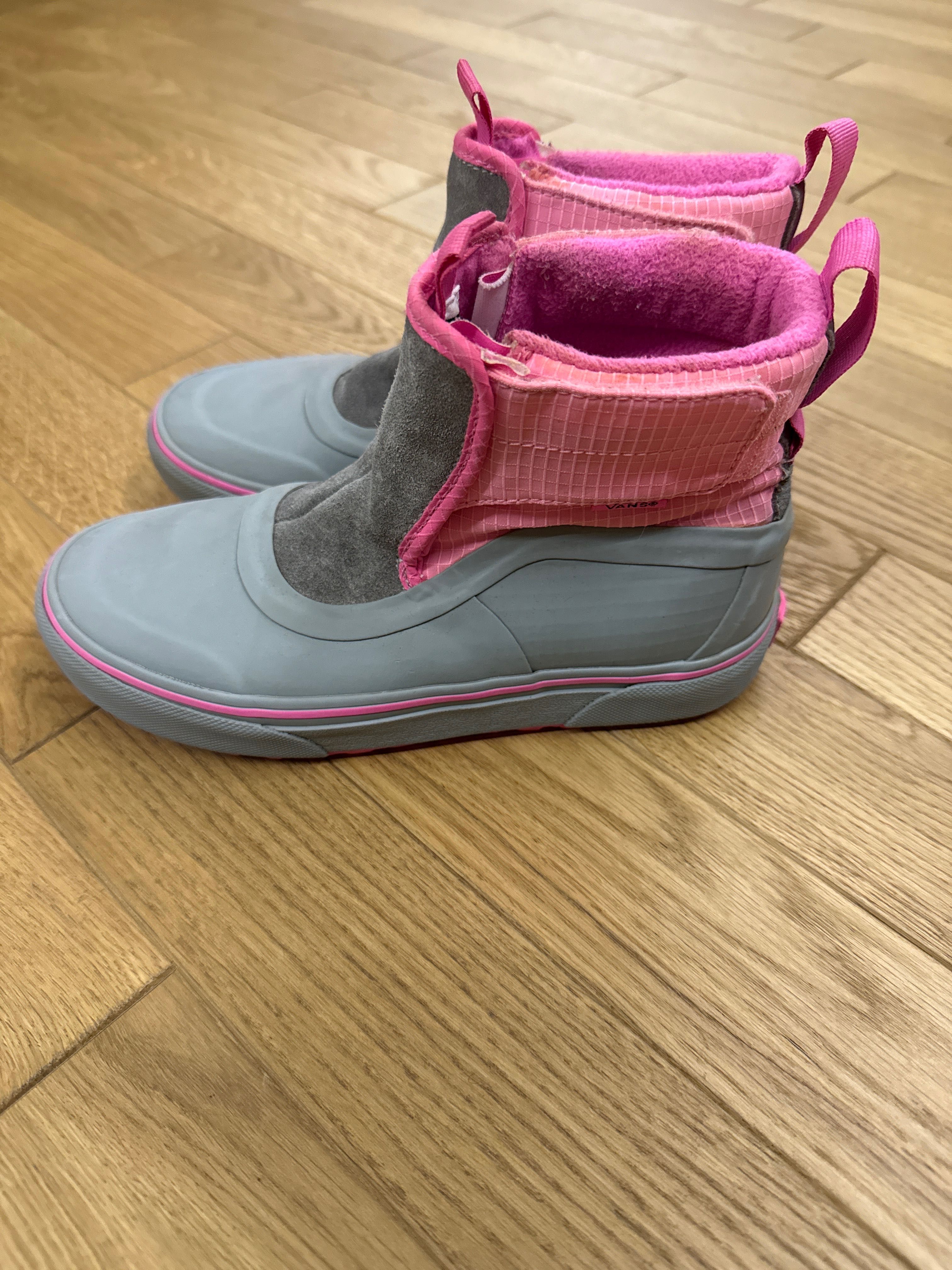 Взуття VANS для дівчинки