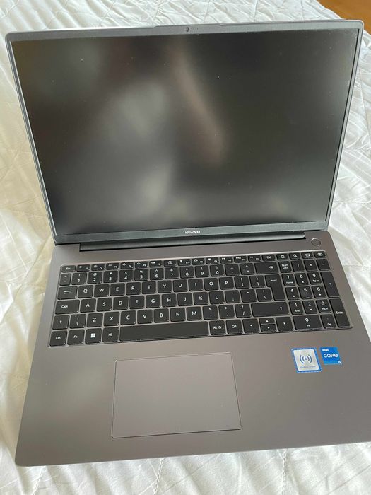 Huawei Matebook D16
