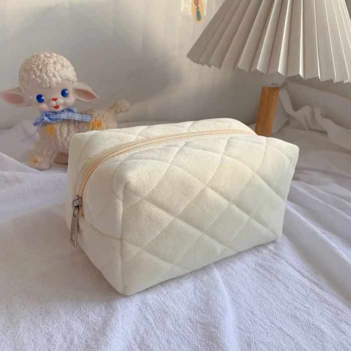 Нова сумочка для косметики