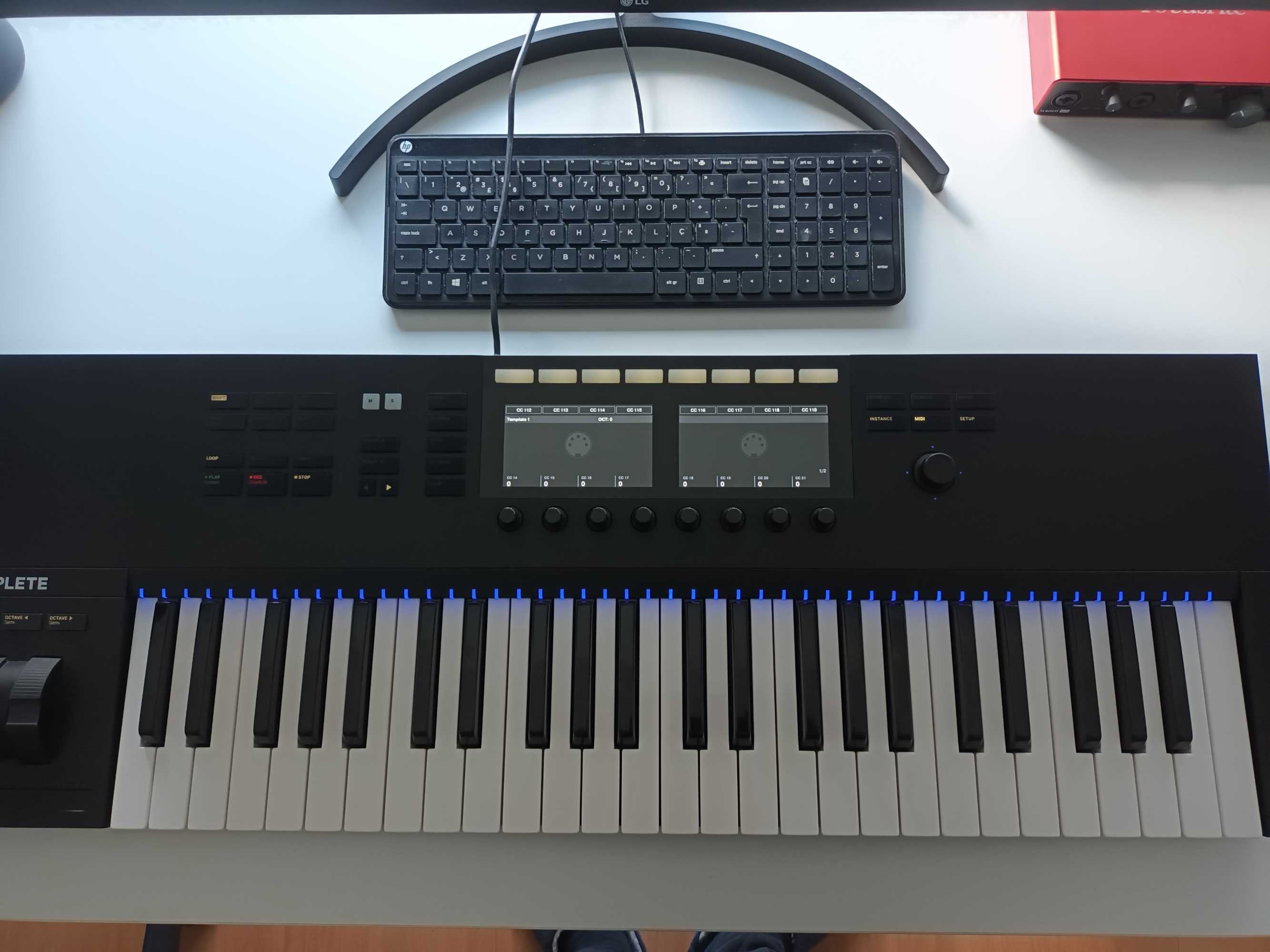 Teclado MIDI Native Instruments Komplete Kontrol S49 MK2