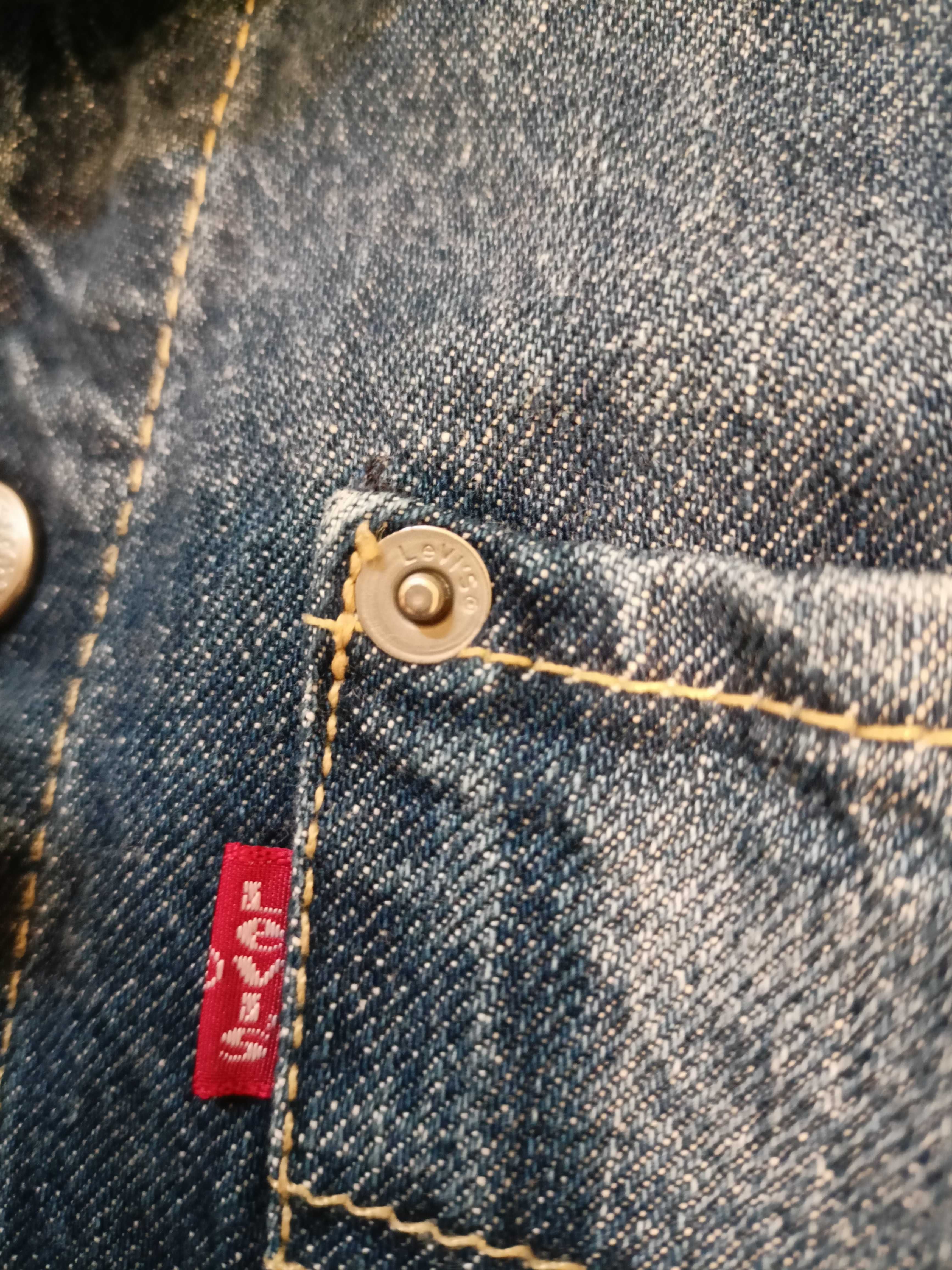 Oryginalna kurtka Levi's L/M Stan idealny!