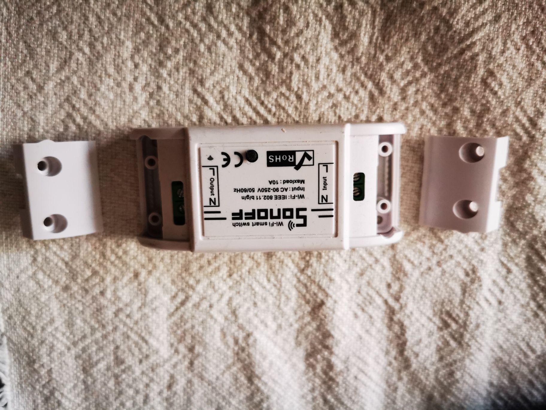 Sonoff Basic R2 - WiFi Smart Switch 10A, używany raz, stan idealny
