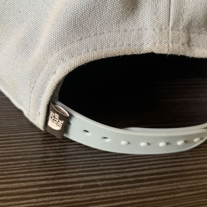 Кепка від відомого бренду The North Face