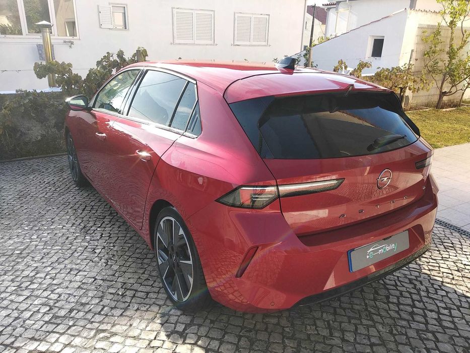 Opel Astra Elétrico 54kwh 415km autonomia