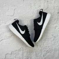 Кросівки на літо Nike Roshe Run