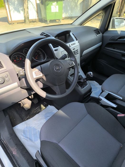 Opel Zafira 2008r 1.9 CDTI