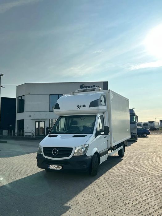 Mercedes-Benz Sprinter 319 Chłodnia 8 epal  SPRINTER 319 chłodnia 8epal