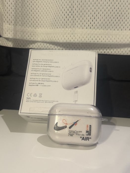 AirPods Pro 2 + etui nike