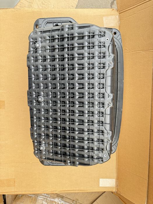 Корыто багажника Tesla Model Y 20- 1508656-00-D