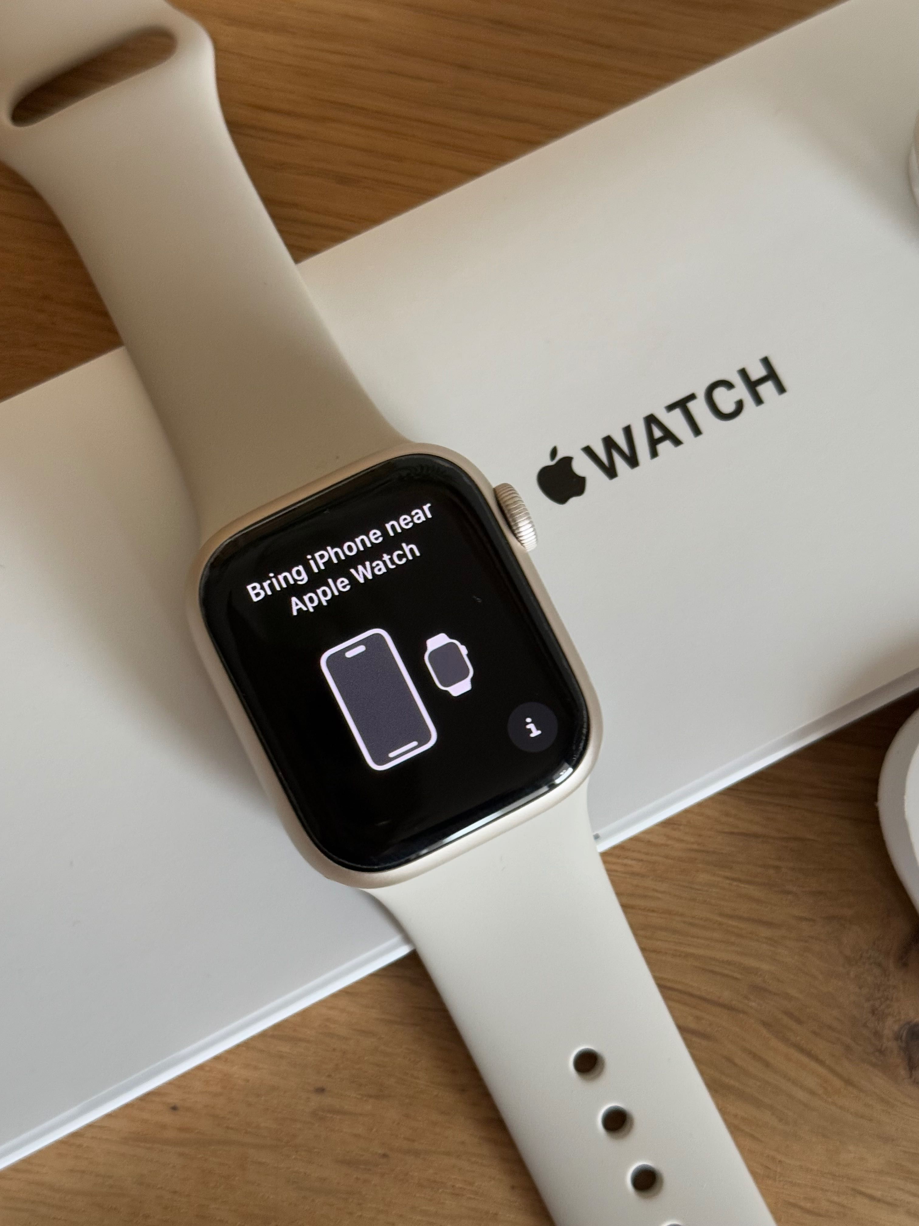 NOWY Apple Watch Series 9 GPS 41mm Starlight