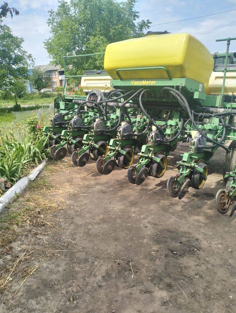 Сівалка John Deere 2126 пневматична