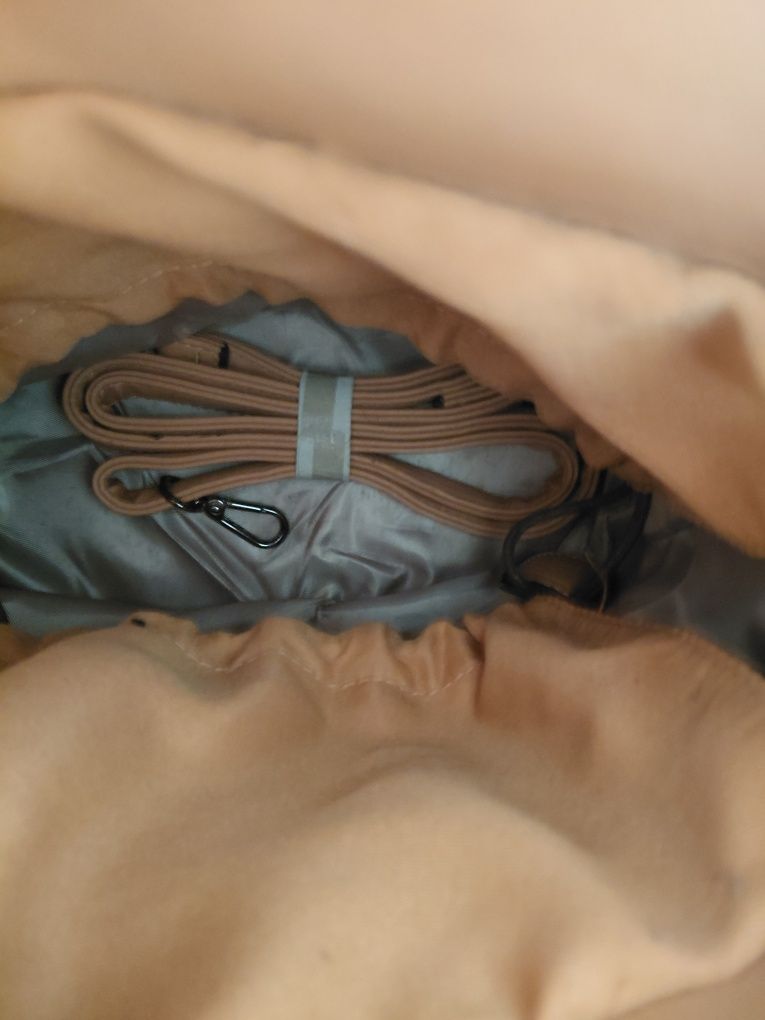 Mala de senhora com alça em bom estado