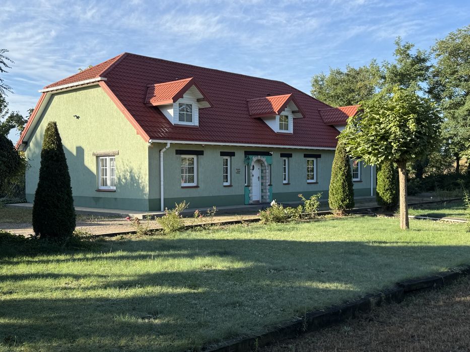 Posiadłość - Dom na sprzedaż