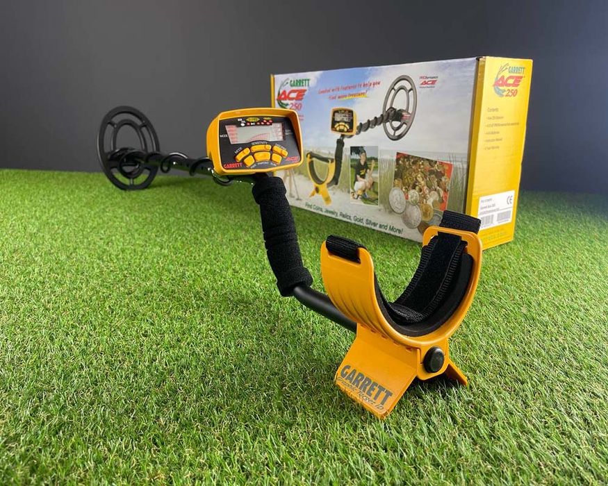 Металошукач Garrett ace 250