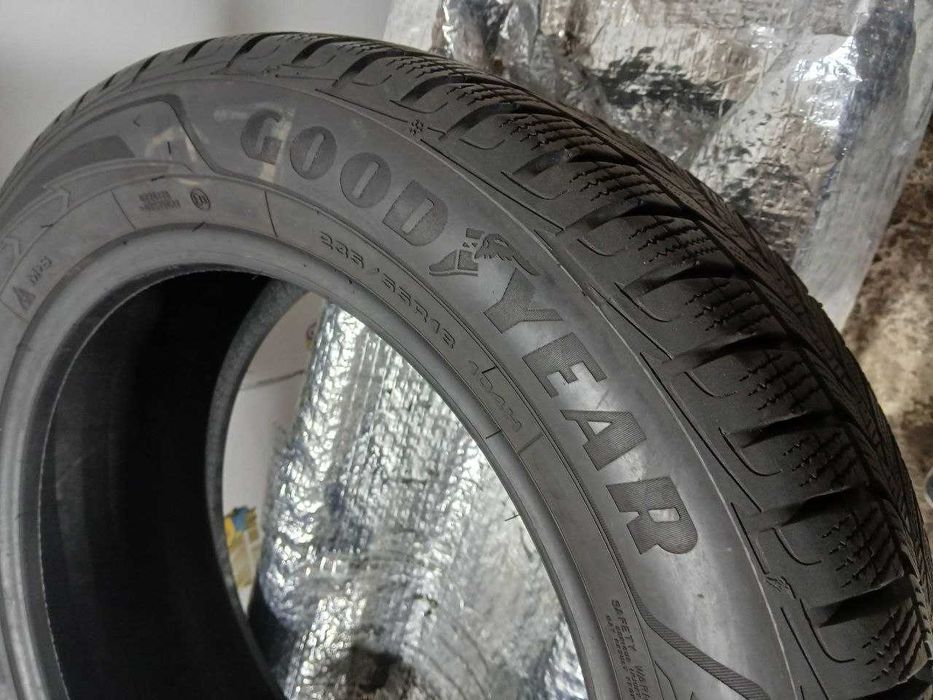 Шина Goodyear 235/55R18. 1шт. Зима Розпаровка 2022р. (1402)
