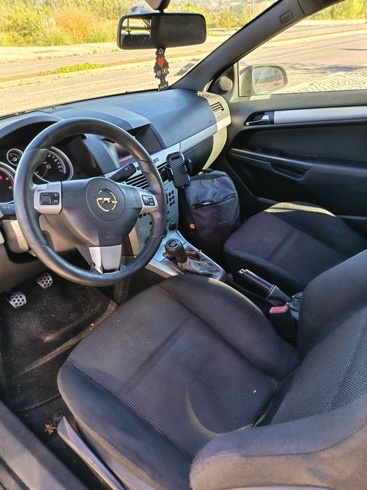 Opel Astra GTC 1.3
