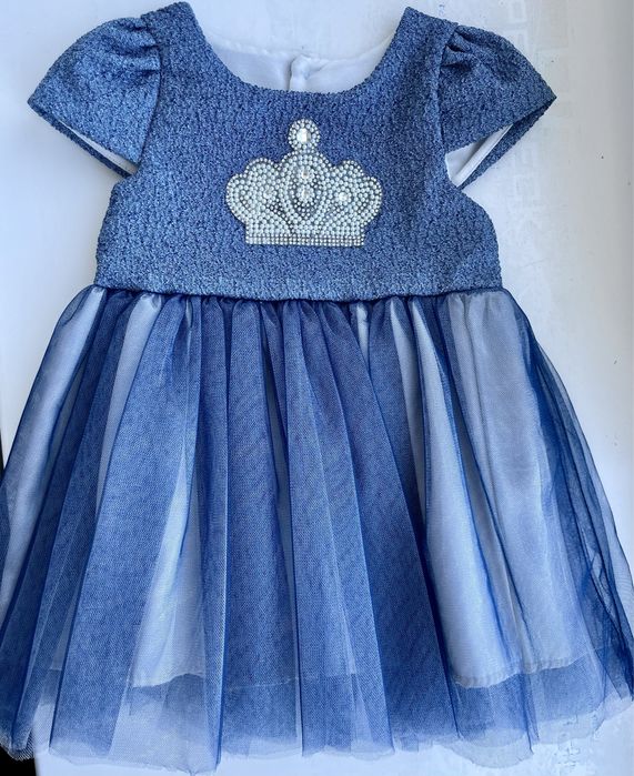 Святкова сукня на дівчинку