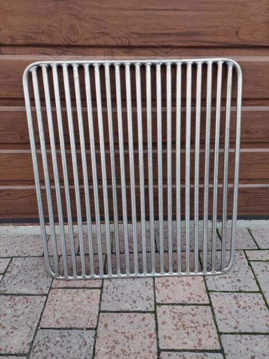 Ruszt do grilla/ paleniska 56x52 12mm nierdzewka