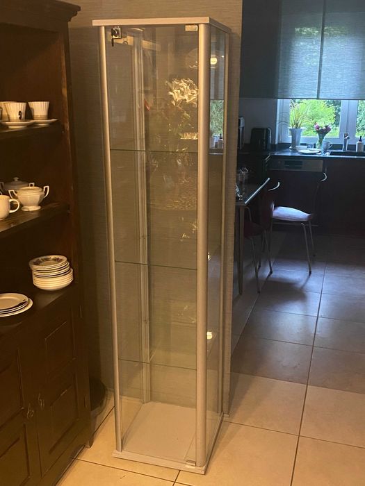 Witryna szklana - zamykana