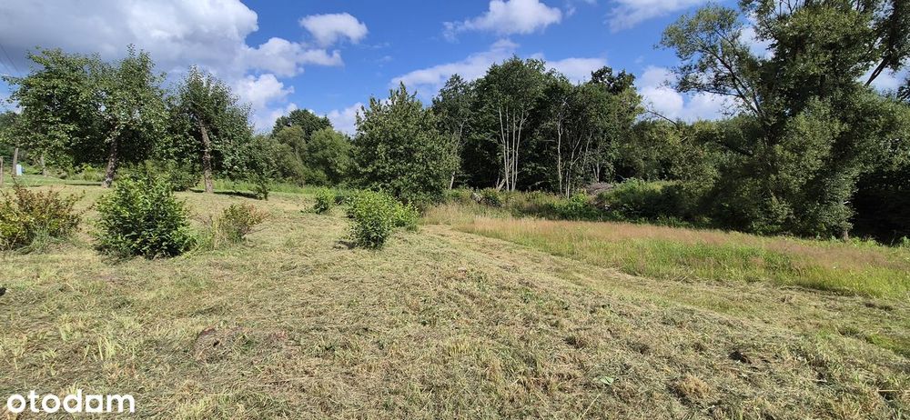 Działka budowlana, granicząca z rzeką, wydane warunki zabudowy Parsęta