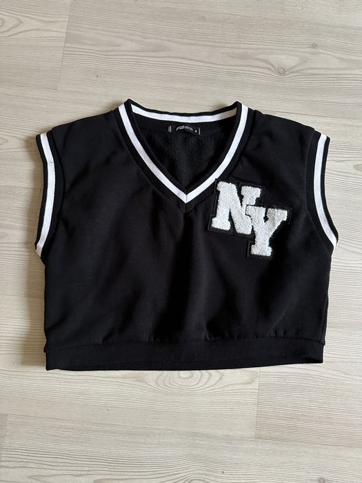 жилетка худі , S розмір, FBsister