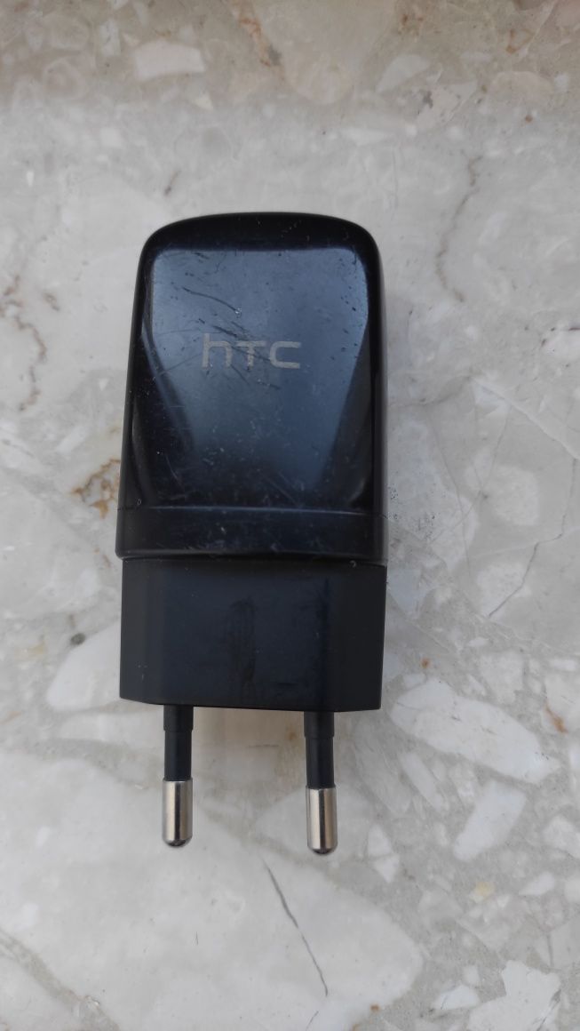 Ładowarka sieciowa htc