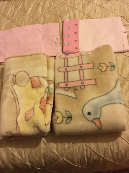 Roupa para berço de bebé menina