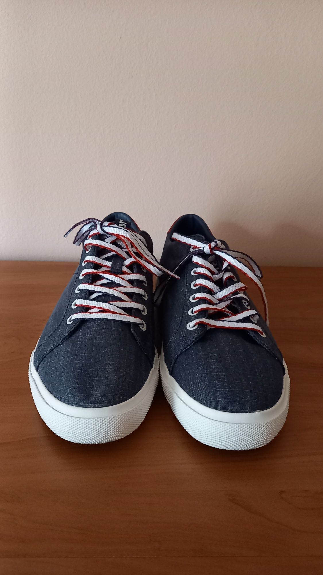 Buty Levis rozmiar 43