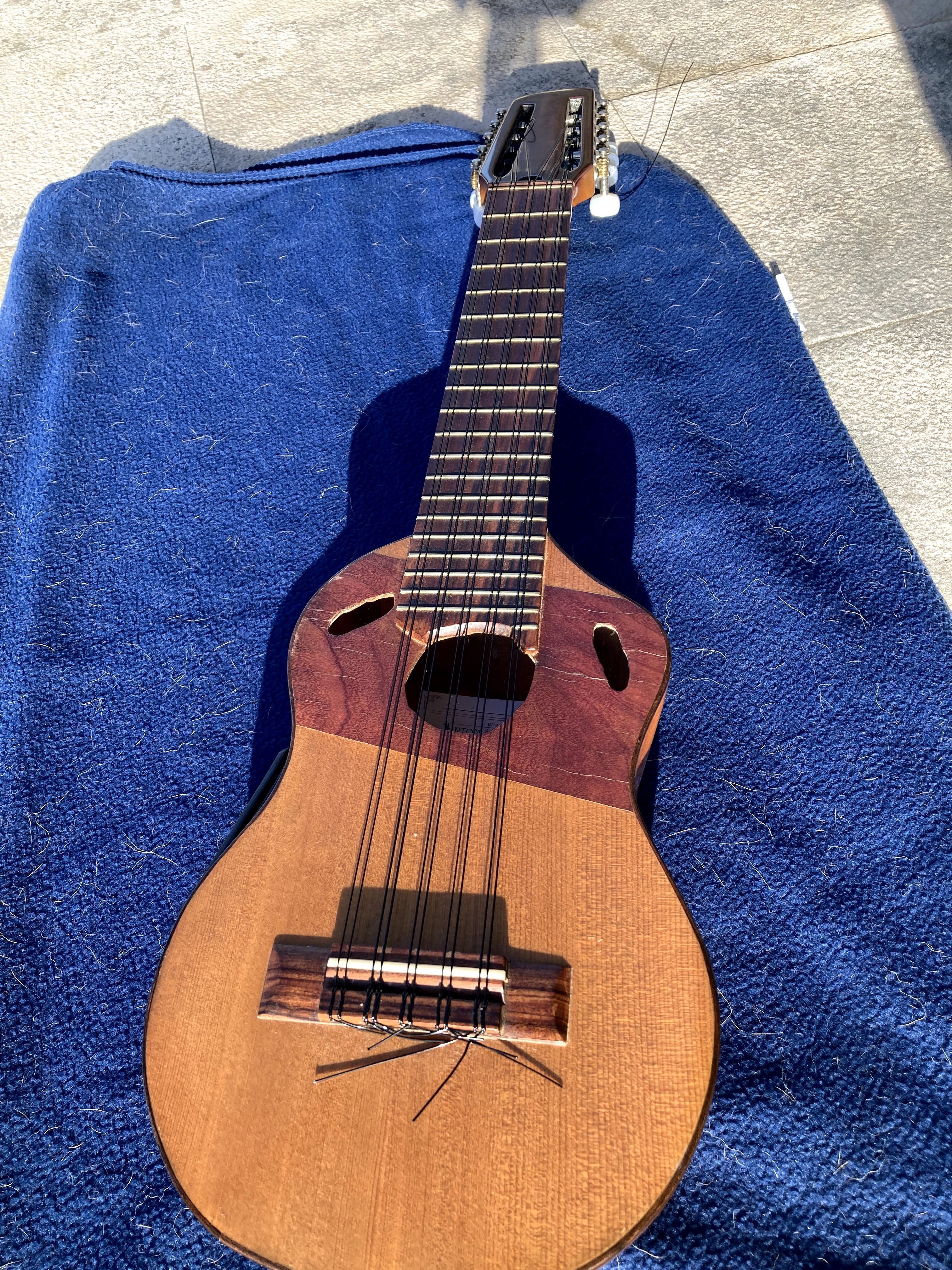 Ronroco artesanal à venda – feito por luthier reconhecido (2021)