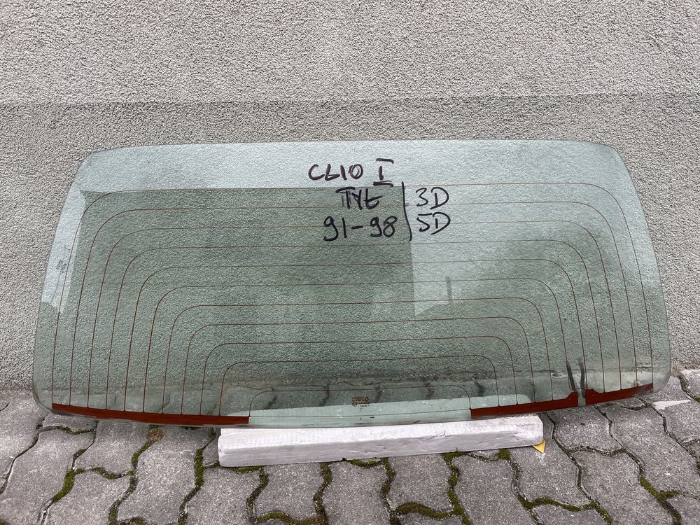 Renault Clio 1 I 91-98 / szyba tylna tył / ORG. / Montaż