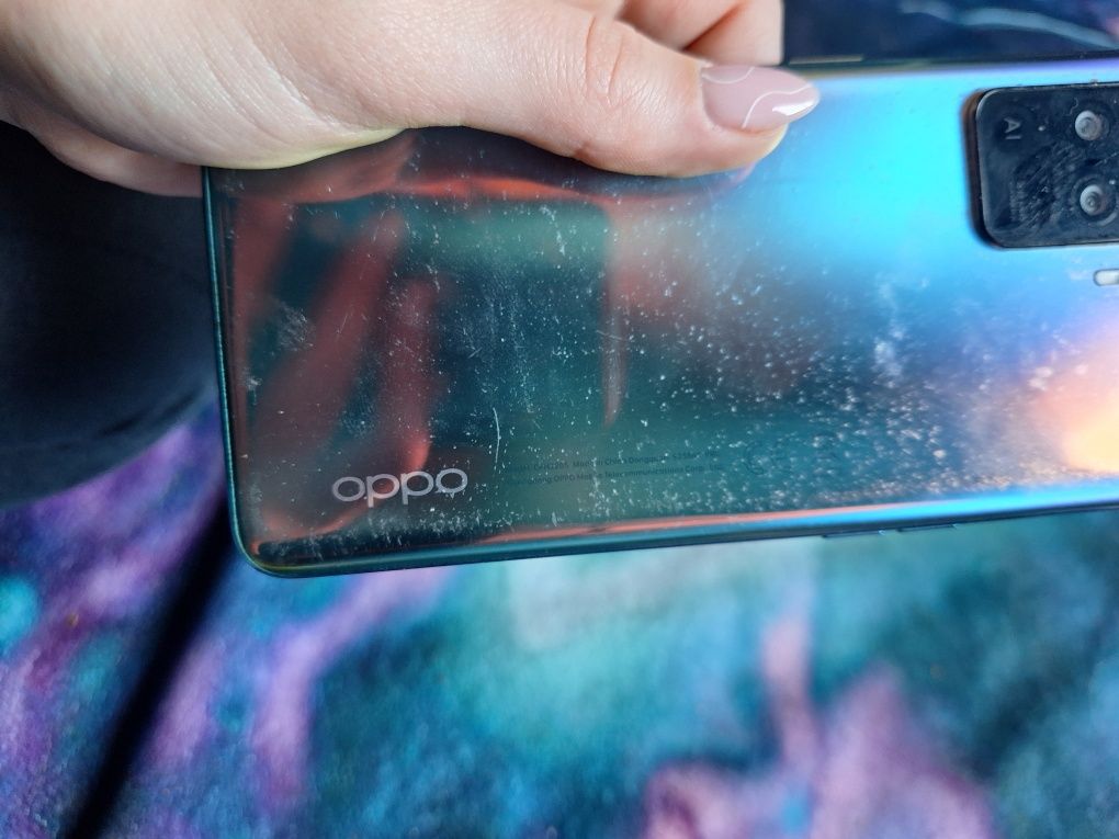 Telefon Oppo Reno 5