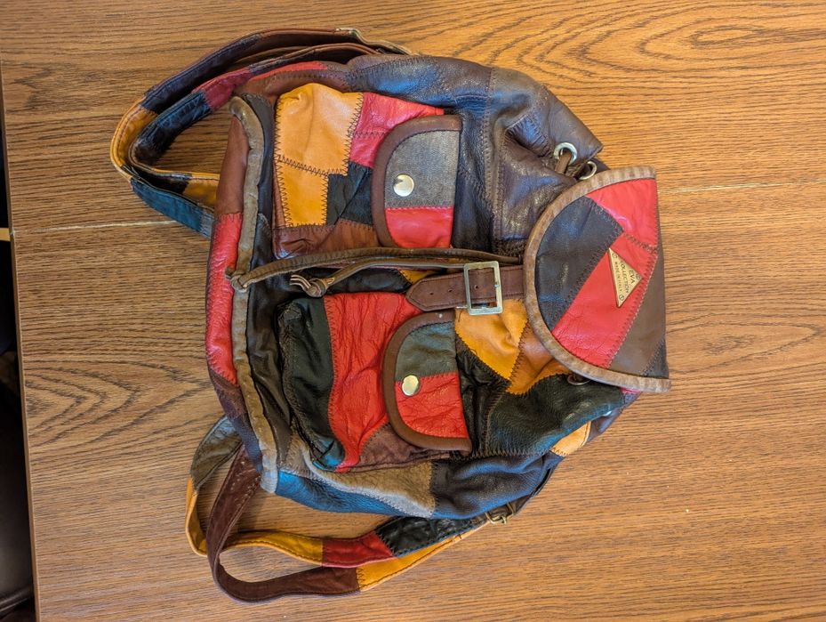 Kolorowy skórzany plecak, plecaczek