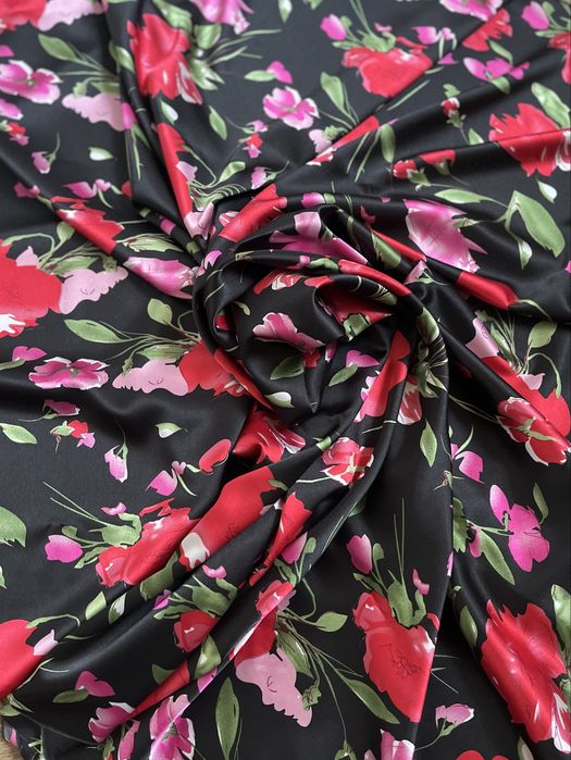 Tkanina cięta z metra kwiaty 145x235