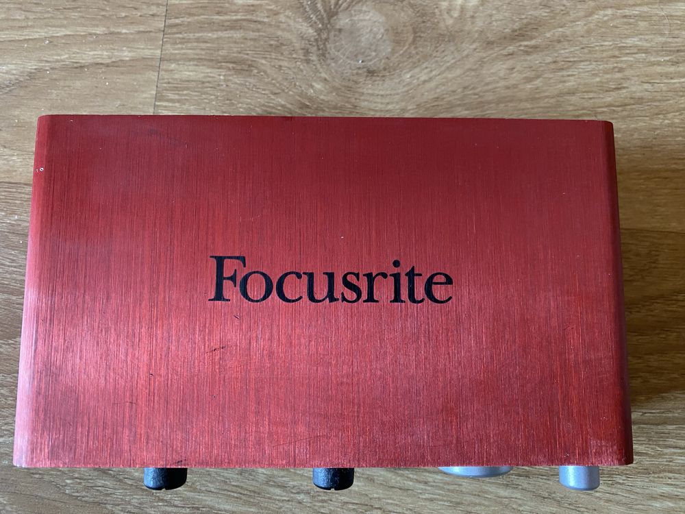 Scarlett Focusrite 2i2 1st gen ,звукова карта, аудіоінтерфейс