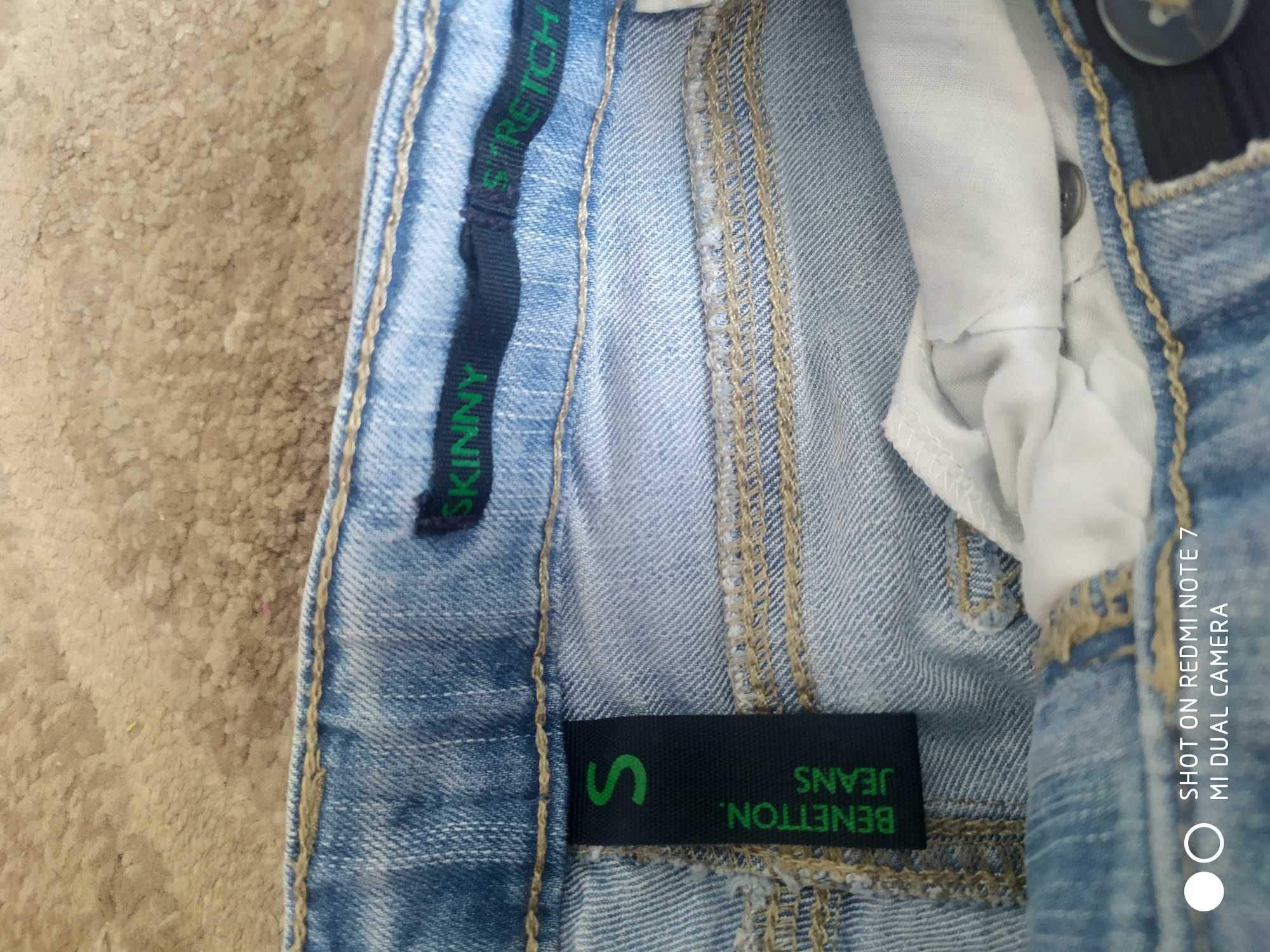 Nowe Benetton jeansy śliczne jasnoniebieske