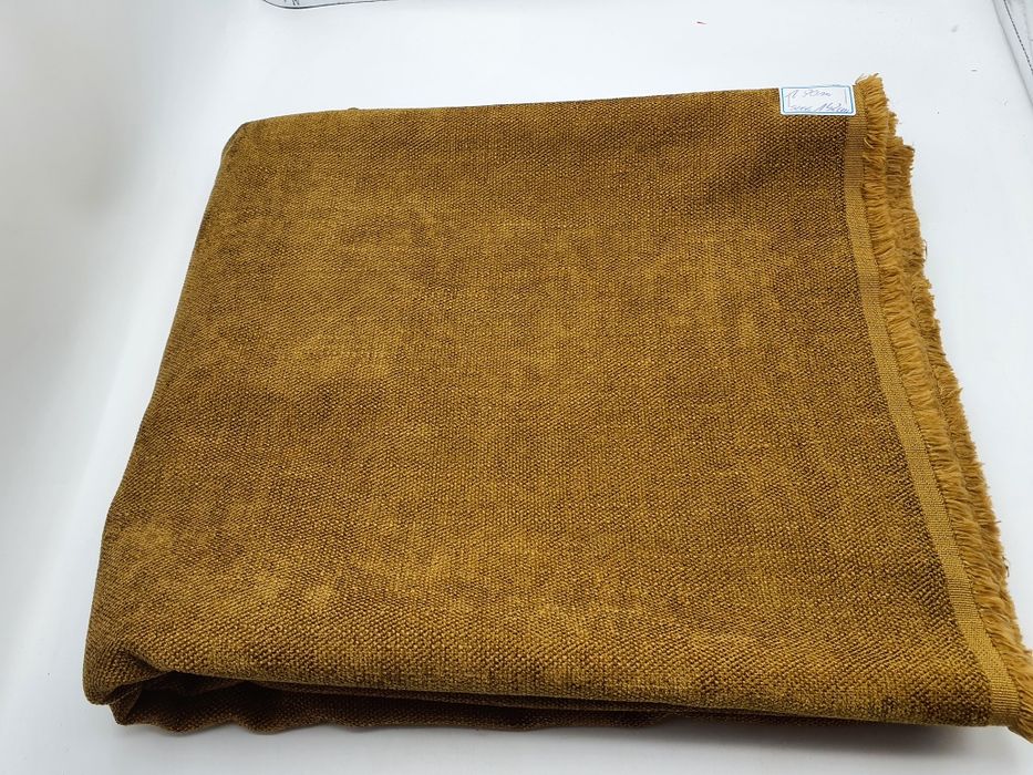 Tkanina obiciowa kupon 1,90 m.x 142 cm.
