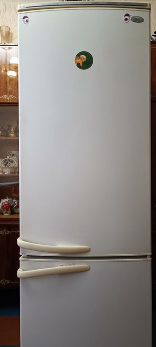 Продам холодильник