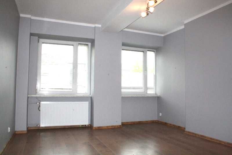 Niezależny lokal biuro/usługi, Plac Na Stawach