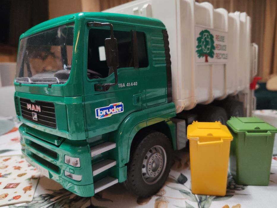 Śmieciarka Bruder MAN