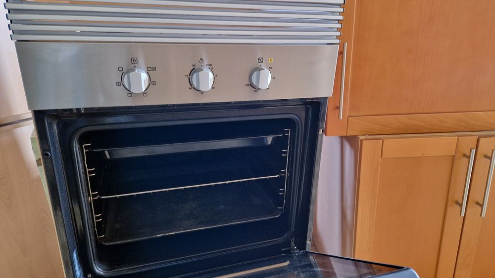 Móveis de Cozinha em madeira prensada