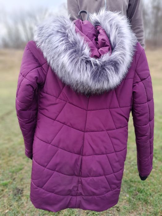 Куртка зимова на дівчинку