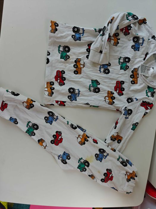 Piżamka h&m pojazdy 92